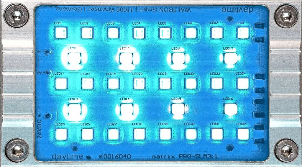 daytime PRO-SLM3:1 SunLike-Marine 3:1 LED-Modul eingeschaltet mit hohem Blauanteil