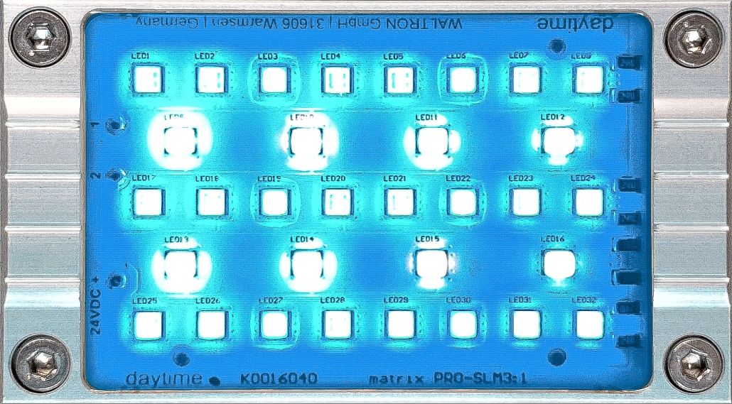 daytime PRO-SLM3:1 SunLike-Marine 3:1 LED-Modul eingeschaltet mit hohem Blauanteil