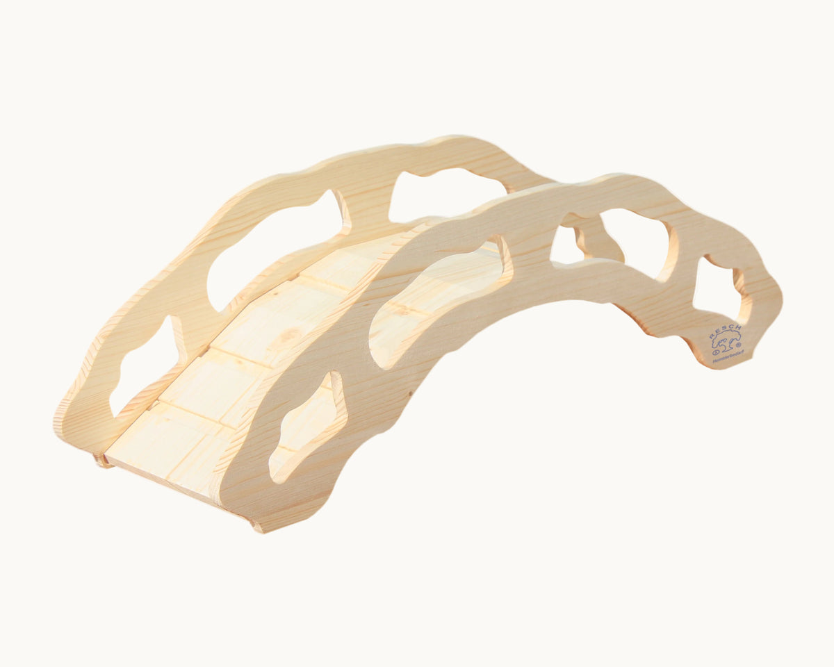 Resch Rundbogenbrücke aus Fichtenholz – Kletterbrücke aus Holz – Produktansicht 2